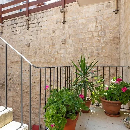 Mama Apartment Omis